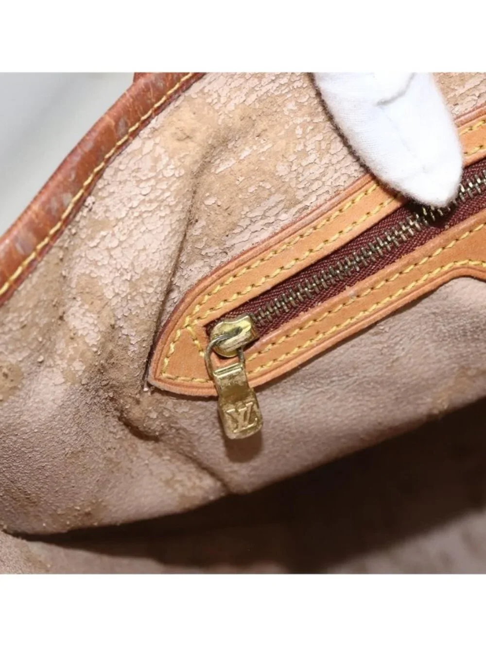 LOUIS VUITTON pre owned